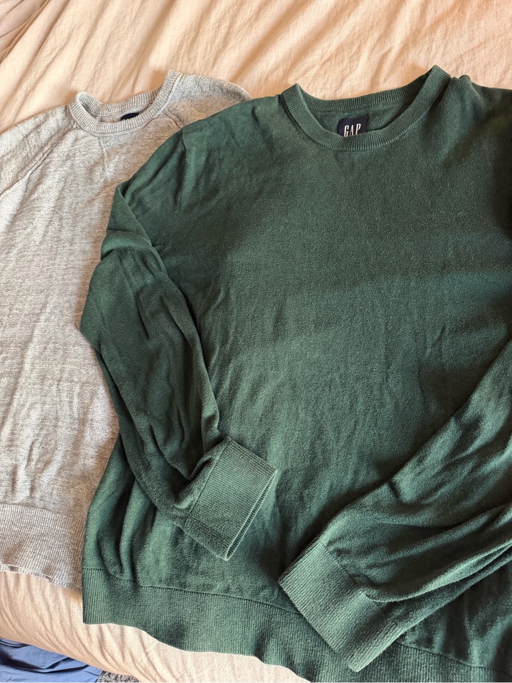 GAP Men's Crewneck Sweaters - Green & Gray Duo - Picture 2 of 2